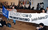 O Sindicalismo no Mundo Neoliberal
